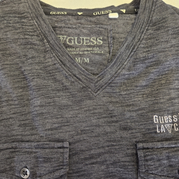 Guess Double-pocket T-Shirt - Picture 3 of 3